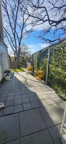 Building Photo - 1310 El Camino Real