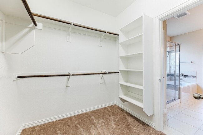 Building Photo - 4713 Lake Cove Way