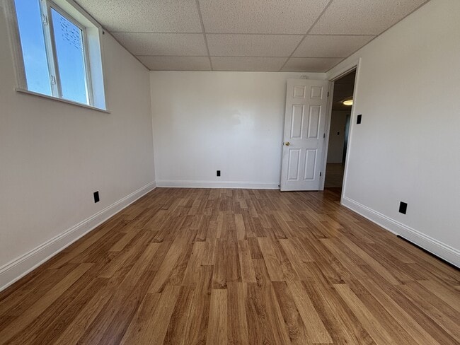 Building Photo - 941 Vista Ln