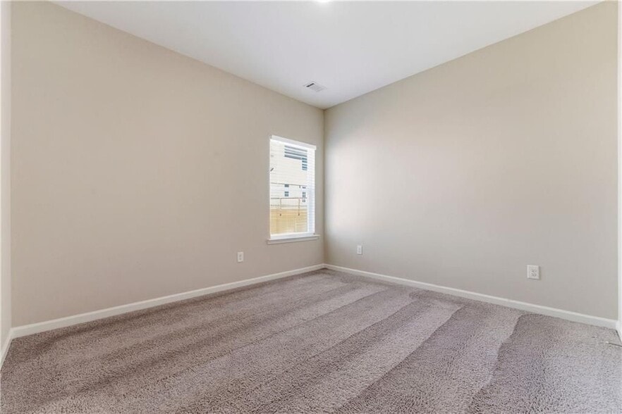 Building Photo - 231 Eva Wy