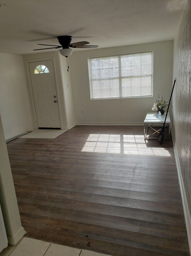 Building Photo - PC 2.0 Duplex