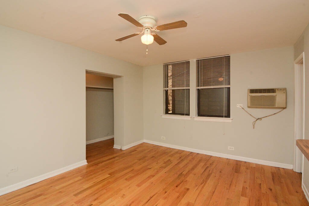 Building Photo - 840 W Wolfram St