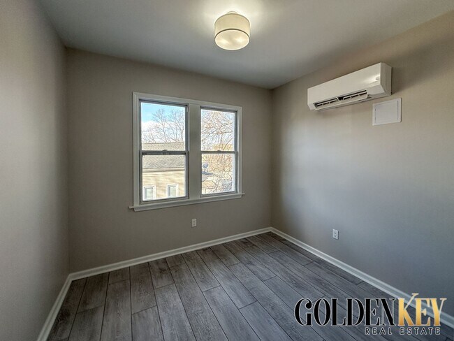 Building Photo - 3854-3831 31st St