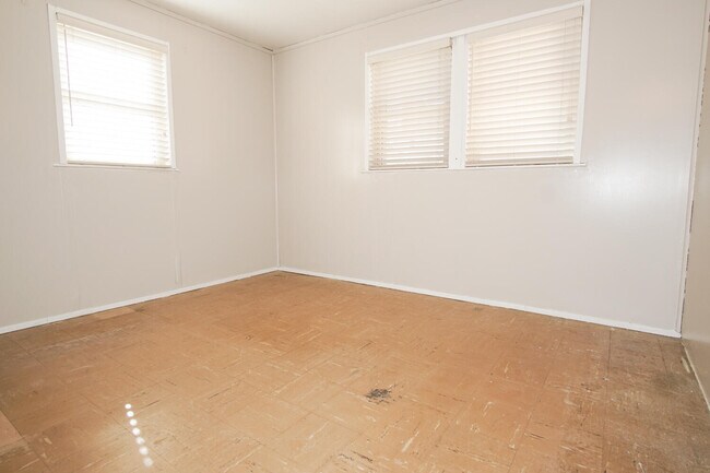Building Photo - 3308 Sacramento Ave