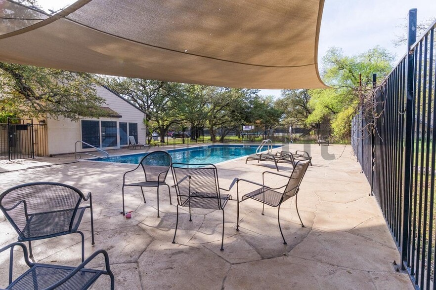 Building Photo - 4159 Steck Ave