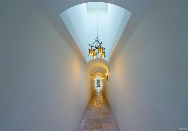 Building Photo - 744 N Alfred St