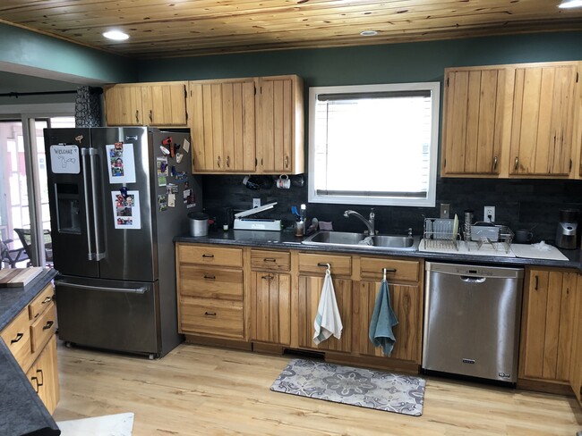 Kitchen - 12898 Lincoln Lake Ct