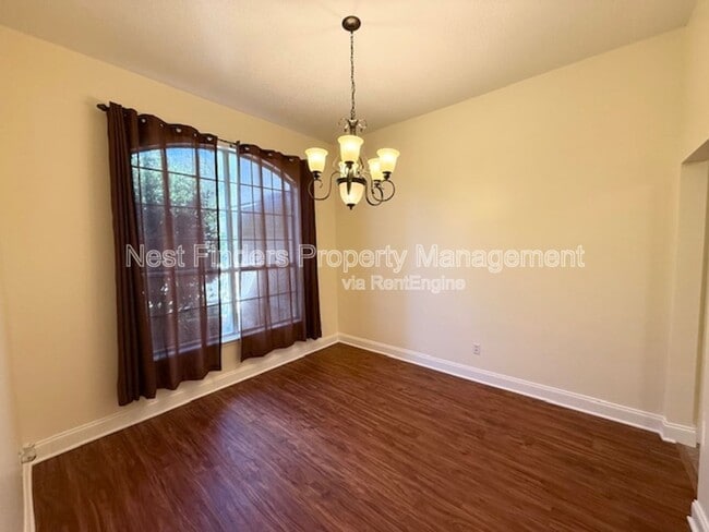 Building Photo - 440 Crescent Pond Dr