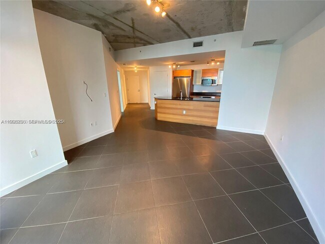 Building Photo - 3301 NE 1st Ave