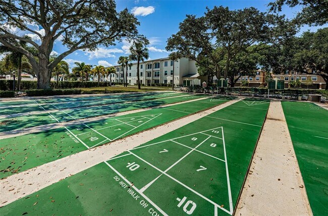 Building Photo - 2700 Bayshore Blvd