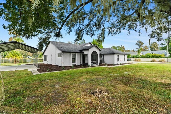 Building Photo - 15912 Willowdale Rd