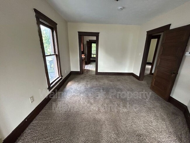 Building Photo - 1309 Middle Ave