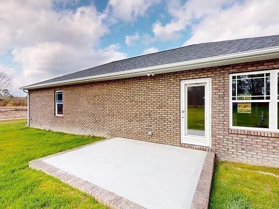 Building Photo - 304 Sandy Springs Dr