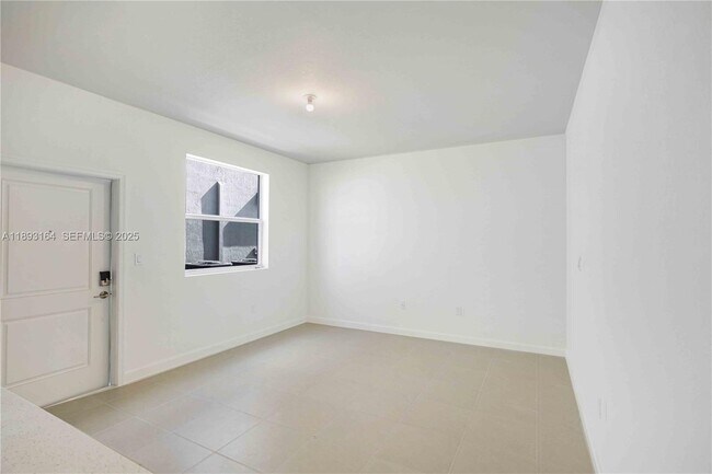 Building Photo - 16261 SW 148th Ave