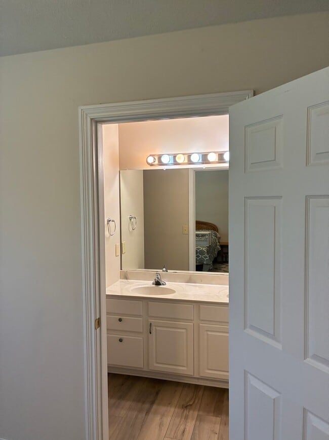 Building Photo - 2097 W Arbor Ridge Way