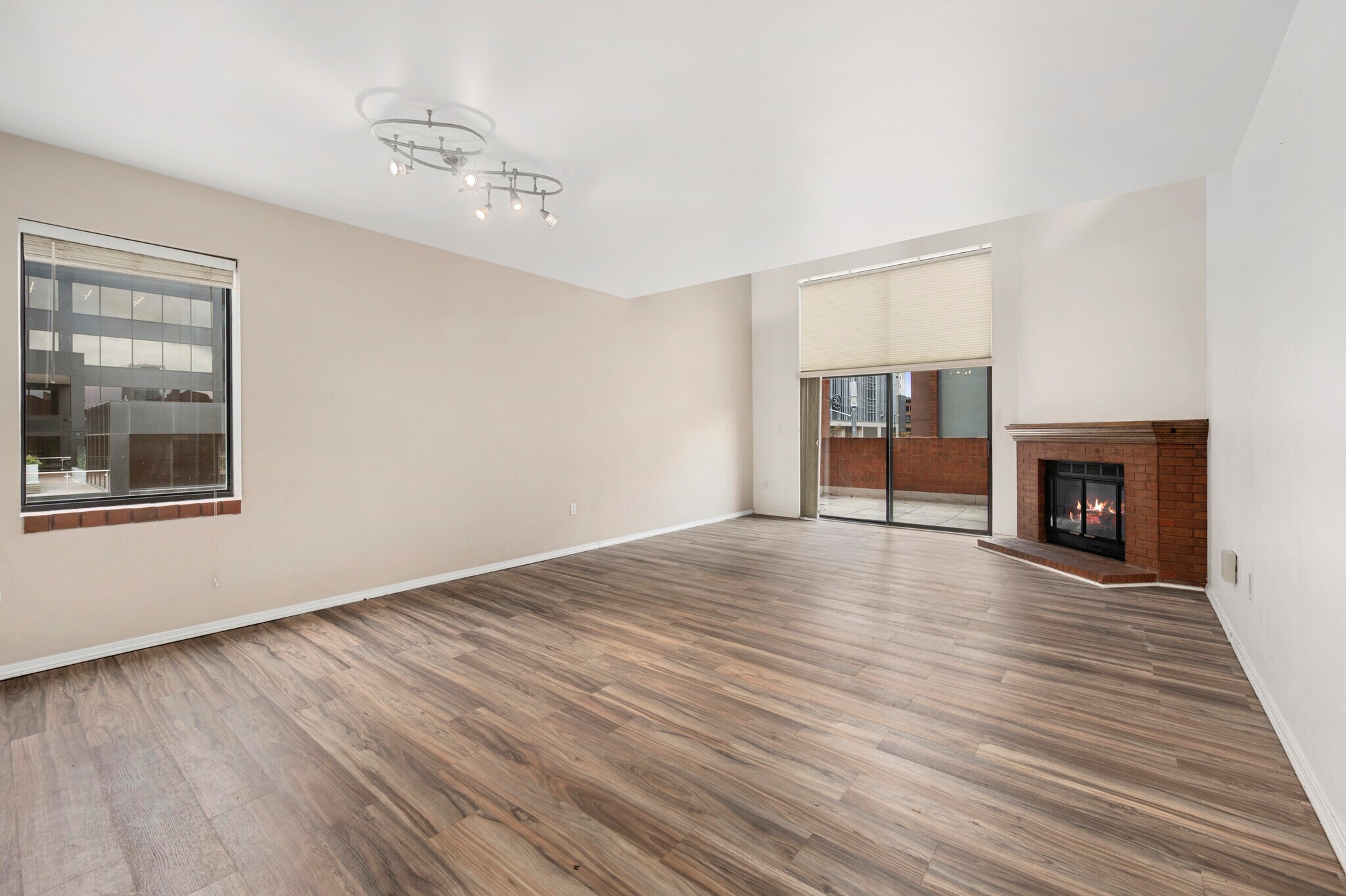 Great entertaining living room - 1512 Larimer St