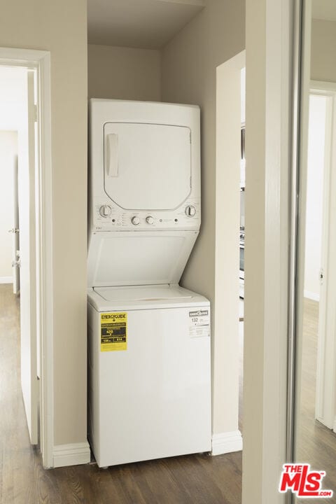 Building Photo - 925 N Curson Ave