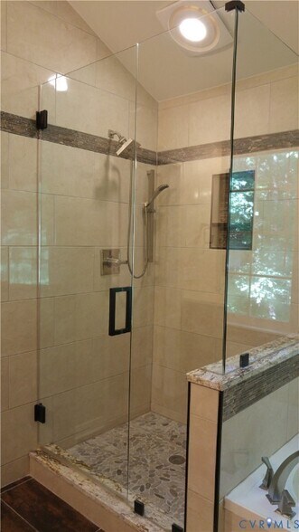 Building Photo - 9207 Abingdon Manor Ct
