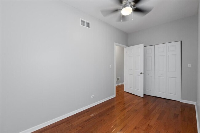 Building Photo - 7717 N Marshfield Ave