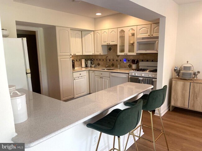 Building Photo - 10111 Windstream Dr
