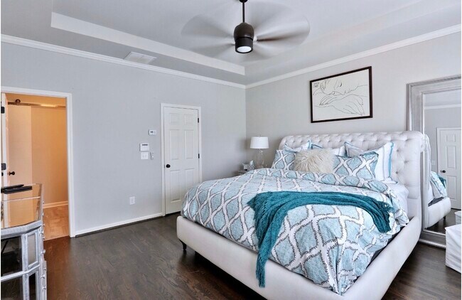 Building Photo - 4379 Strand Dr