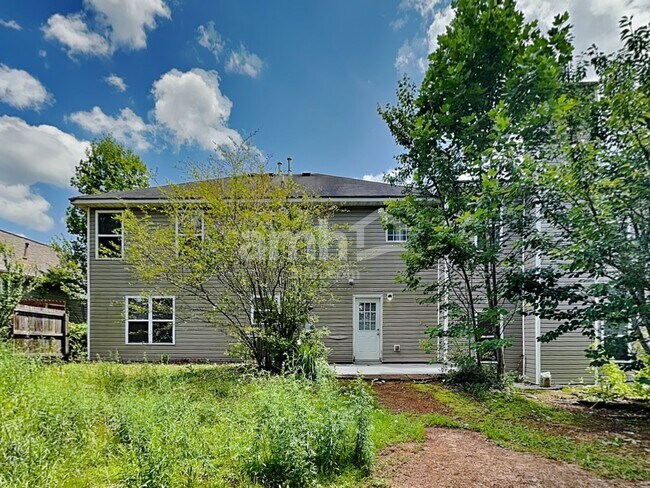 Building Photo - 3162 Berthas Overlook