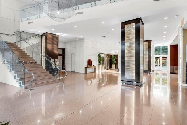 Building Photo - 2775 NE 187th St