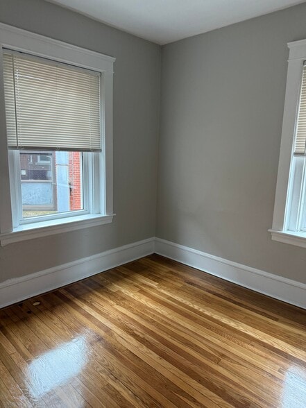 Building Photo - 110 High St