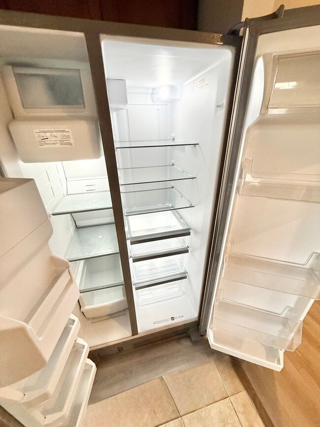 Building Photo - **4bed near MIL base- GRANITE/STAINLESS STEEL Appliances~ Roomates welcome!