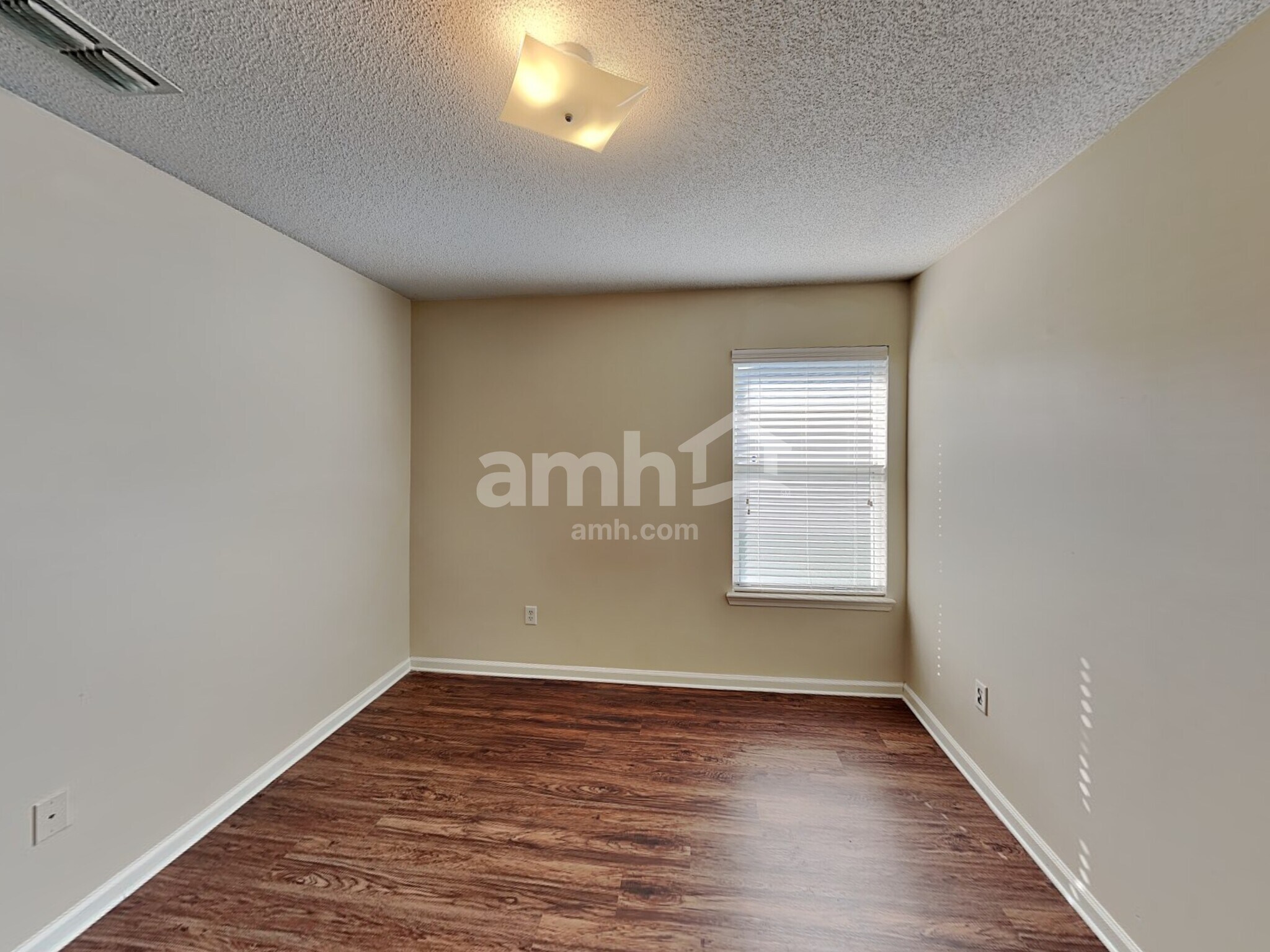 Building Photo - 11134 Lauren Oak Ln