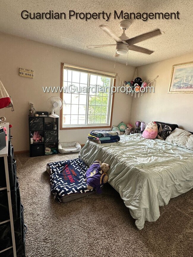 Building Photo - 16505 Timber Crest Dr SE