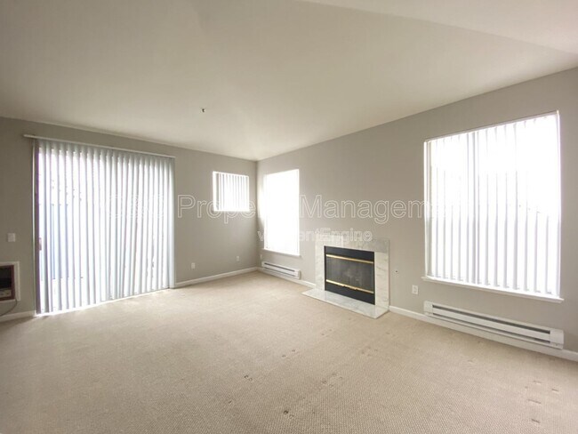 Building Photo - 3695 Stevenson Blvd