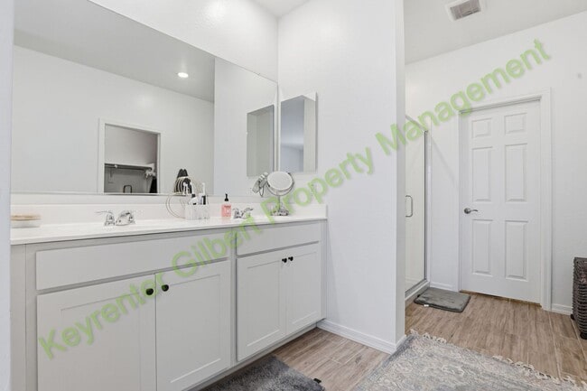 Building Photo - Lovely 2024 built 3-bed/2-bath Home in Wales Ranch