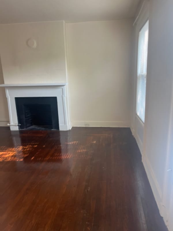 Building Photo - 40 Academy St