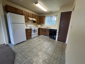 Building Photo - 449 N 1465 W