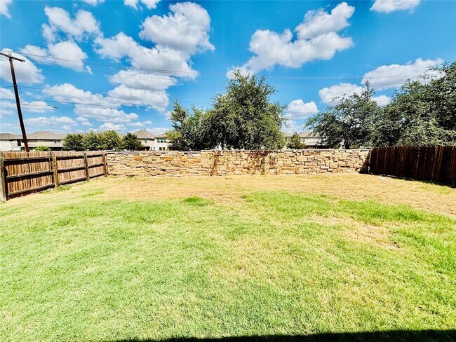 Building Photo - 14001 Salice Dr