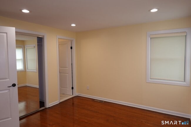 Building Photo - 277 Drummond Rd