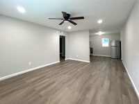 Building Photo - 531 Gresham Park Dr