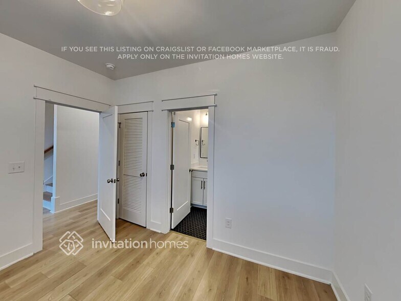 Building Photo - 422 38th Ave N