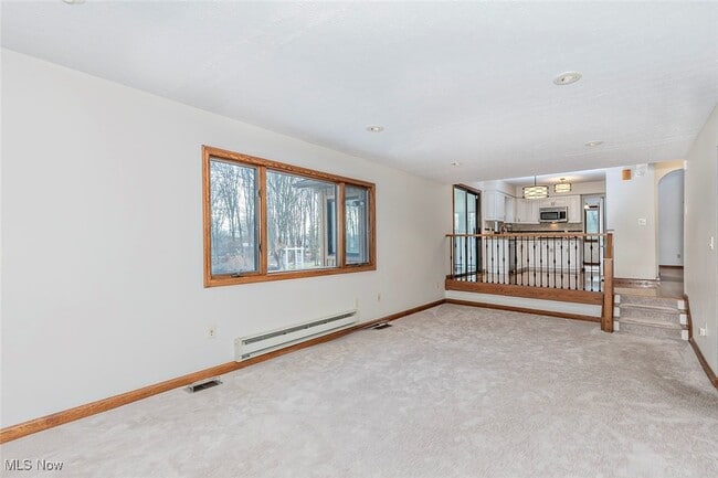 Building Photo - 6235 Sunnywood Dr