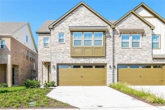 Building Photo - 5468 Sandstone Dr