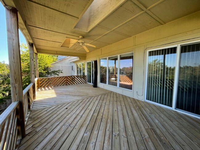 Building Photo - 3925 E 60th Pl