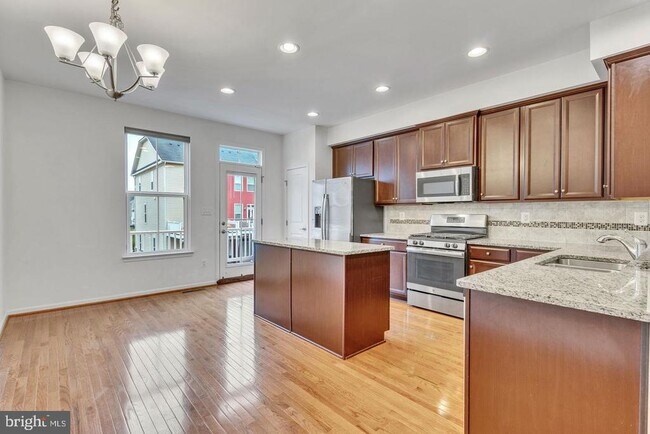 Building Photo - 41751 McMonagle Square