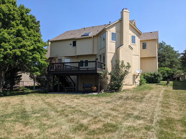 Building Photo - Great House on the Golf Course