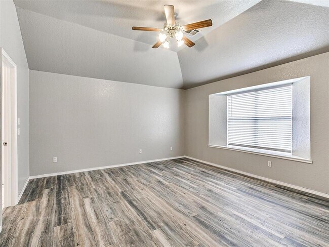 Building Photo - 2700 NW 161st Cir