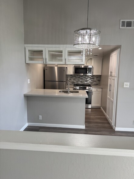 Building Photo - 38 Massolo Dr
