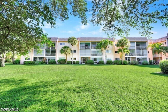 Building Photo - 100 Forest Lakes Blvd