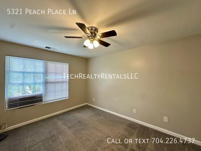 Building Photo - 5321 Peach Pl Ln