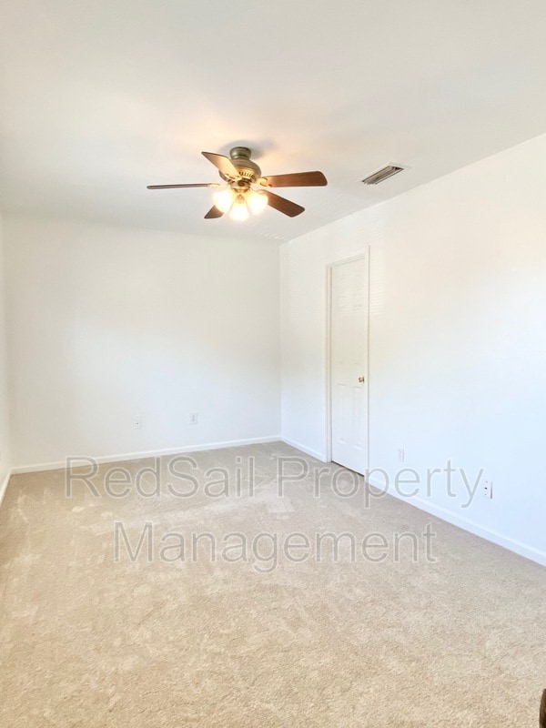 Building Photo - 1055 Still-Harbor Cir