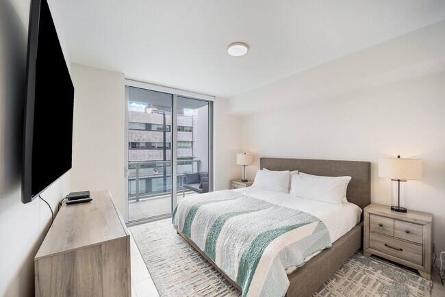 Building Photo - 3900 Biscayne Blvd